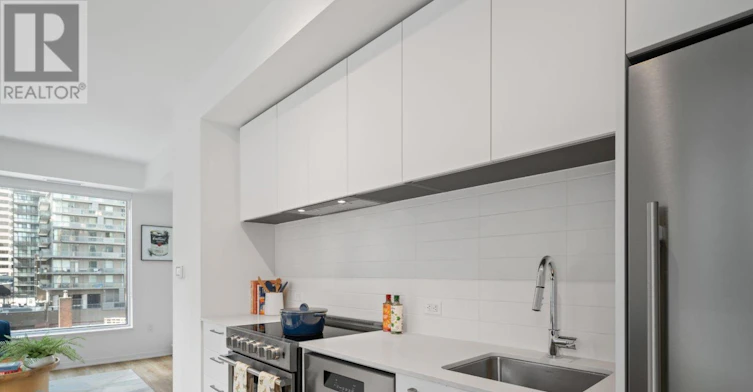710-101 Roehampton Avenue, Toronto, ON, M4P 2W2 - 5