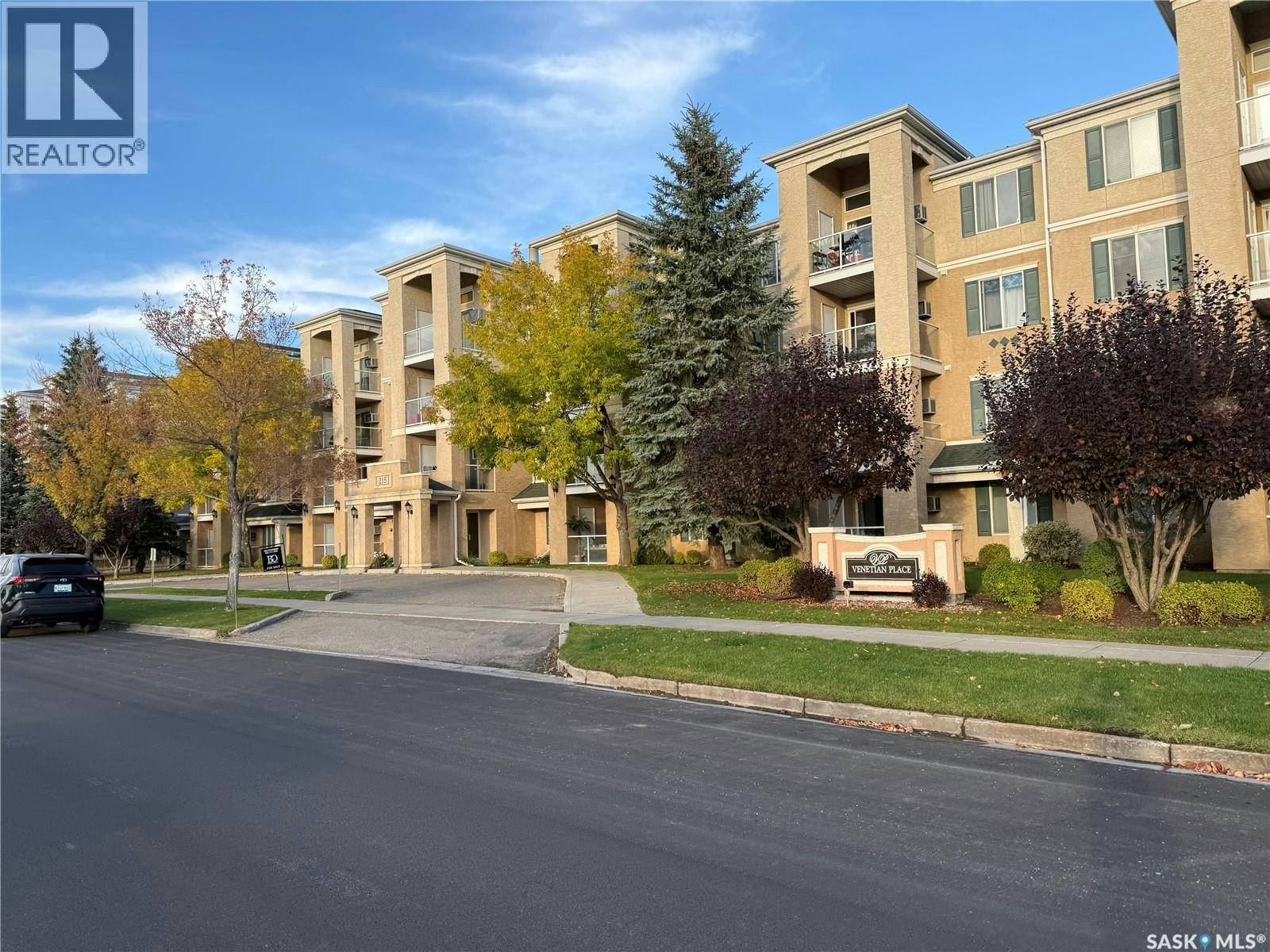 311-215 Lowe Road, Saskatoon, SK, S7S 1N1