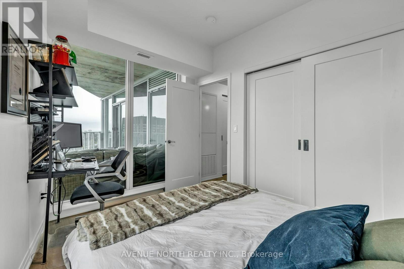 2001-805 Carling Avenue, Ottawa, ON, K1S 5W9 - 12