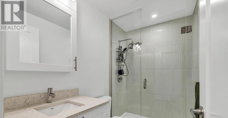 2001-805 Carling Avenue, Ottawa, ON, K1S 5W9 - 4