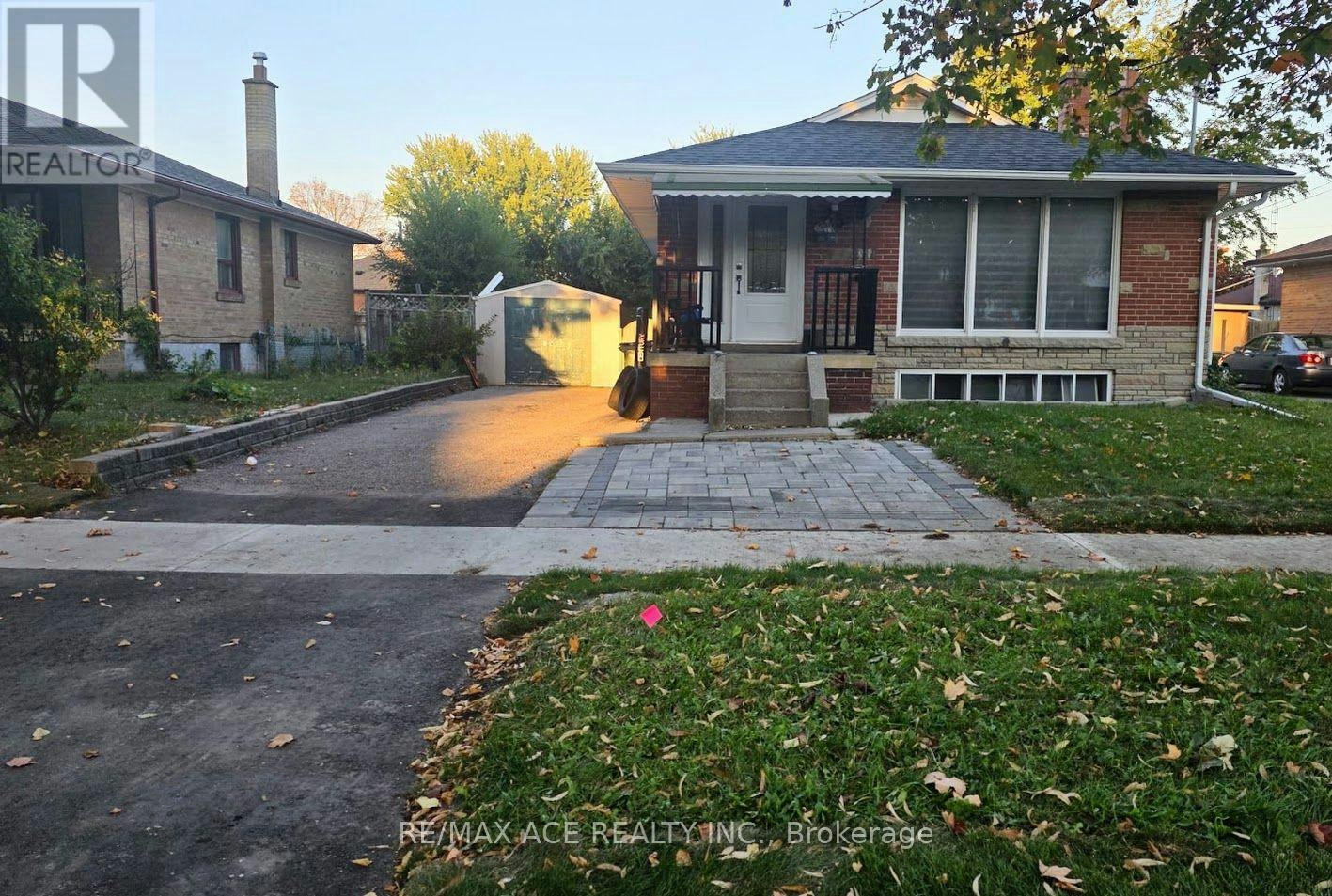 25 Courton Drive, Toronto, ON, M1R 1K7