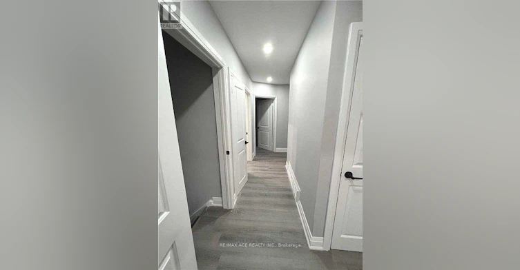 25 Courton Drive, Toronto, ON, M1R 1K7 - 5