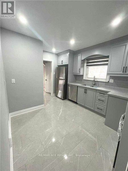 25 Courton Drive, Toronto, ON, M1R 1K7 - 7