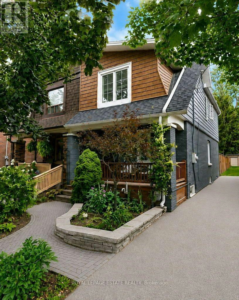 11 Hemlock Avenue, Toronto, ON, M4L 3E9