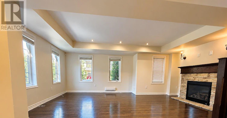 296 Ellen Davidson Drive, Oakville, ON, L6M 0V5 - 3