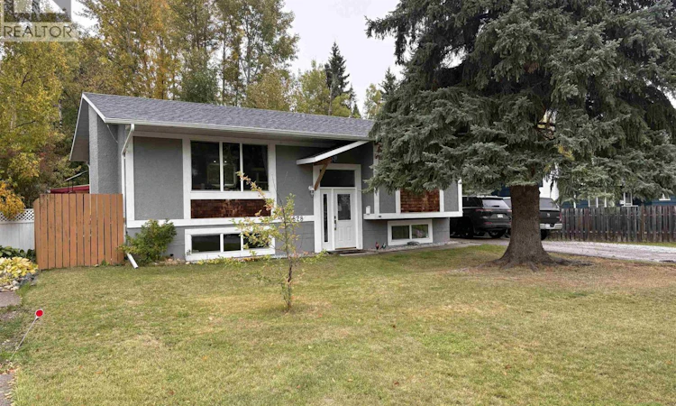 6828 Fairmont Crescent