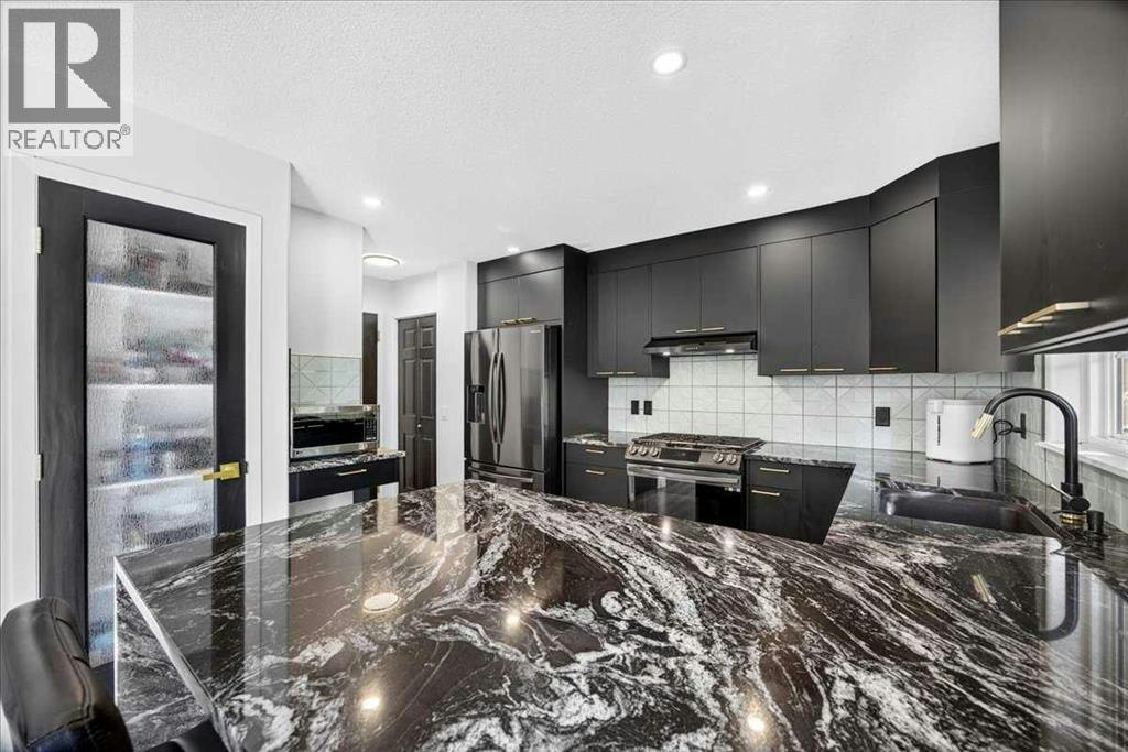 1705 Patterson View SW, Calgary, AB, T3H 3J9