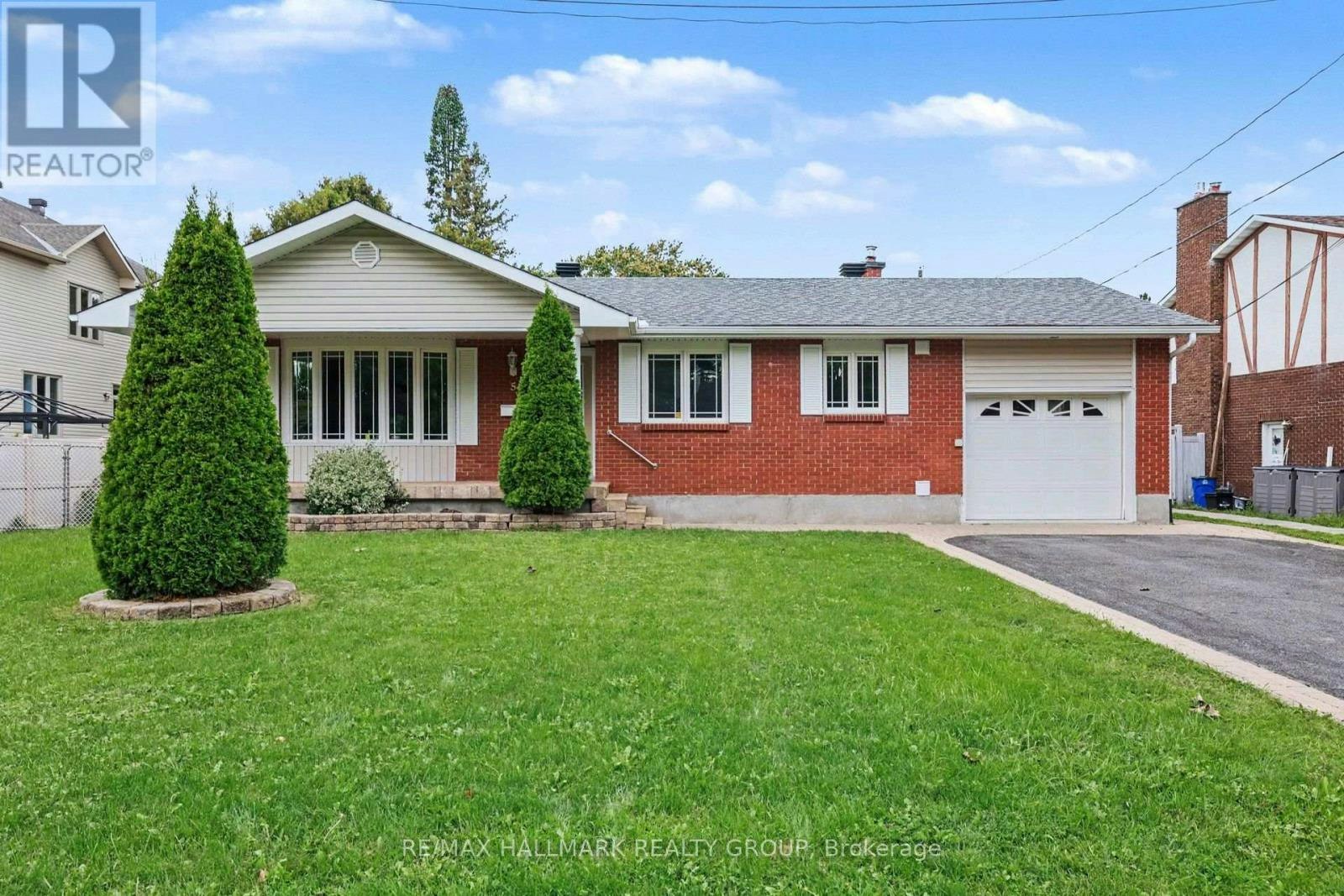 5 Argue Drive, Ottawa, ON, K2E 6R9