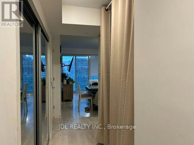 1013-501 Yonge Street, Toronto, ON, M4Y 0G8 - 2