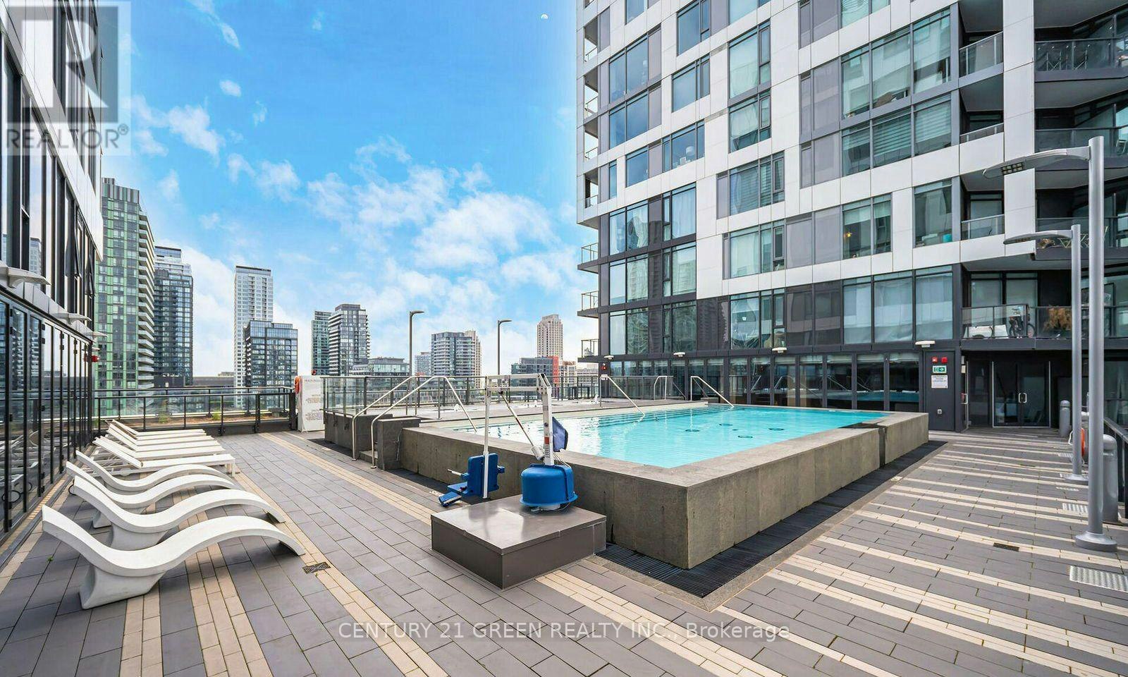 715-27 Bathurst Street, Toronto, ON, M5V 2P1 - 9