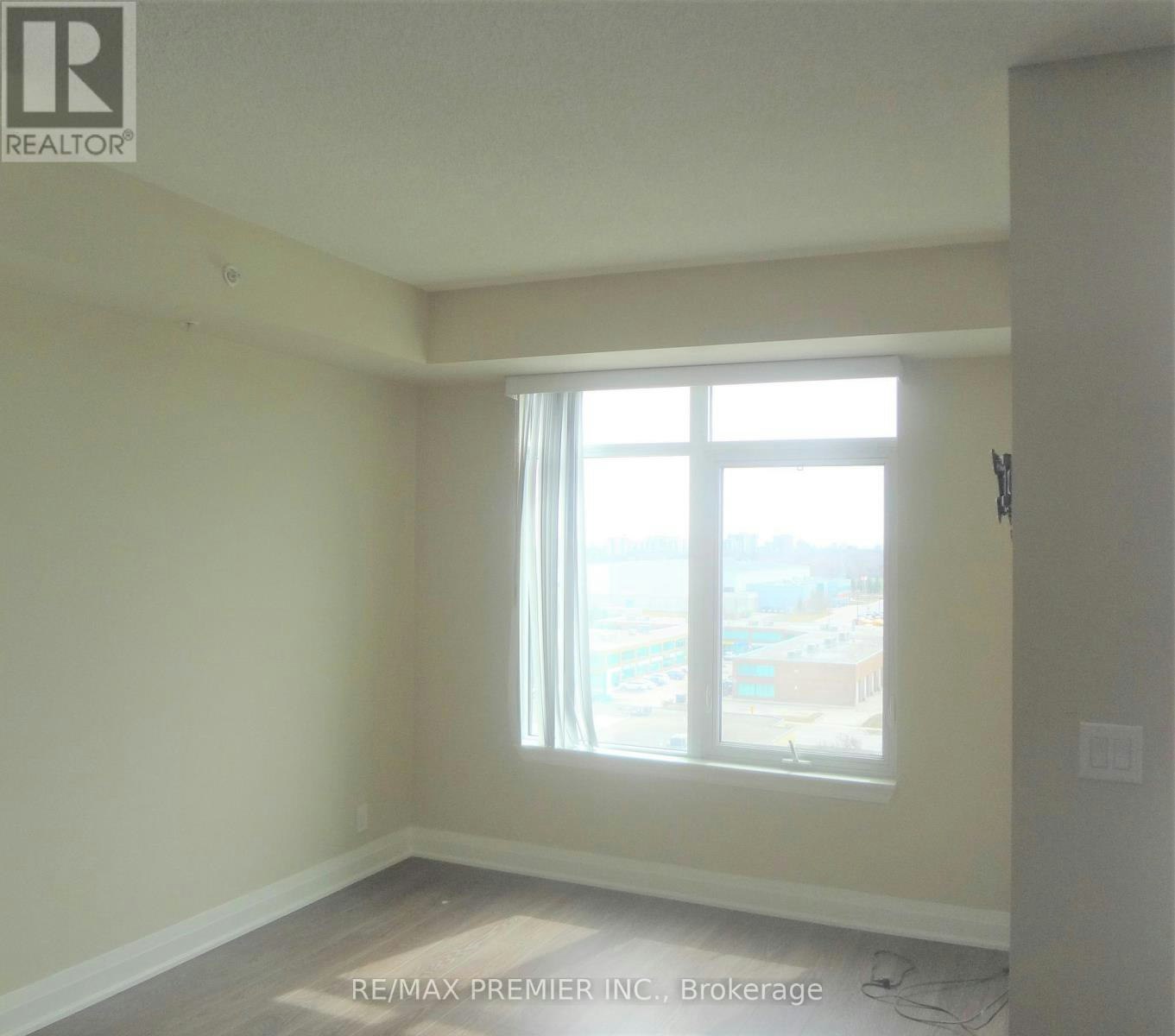 816-24 Woodstream Boulevard, Vaughan, ON, L4L 8C4 - 3