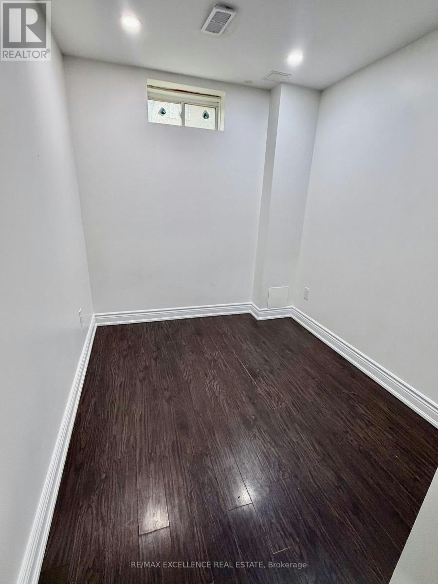 BSMT-24 Lanark Circle, Brampton, ON, L6X 5L3 - 11