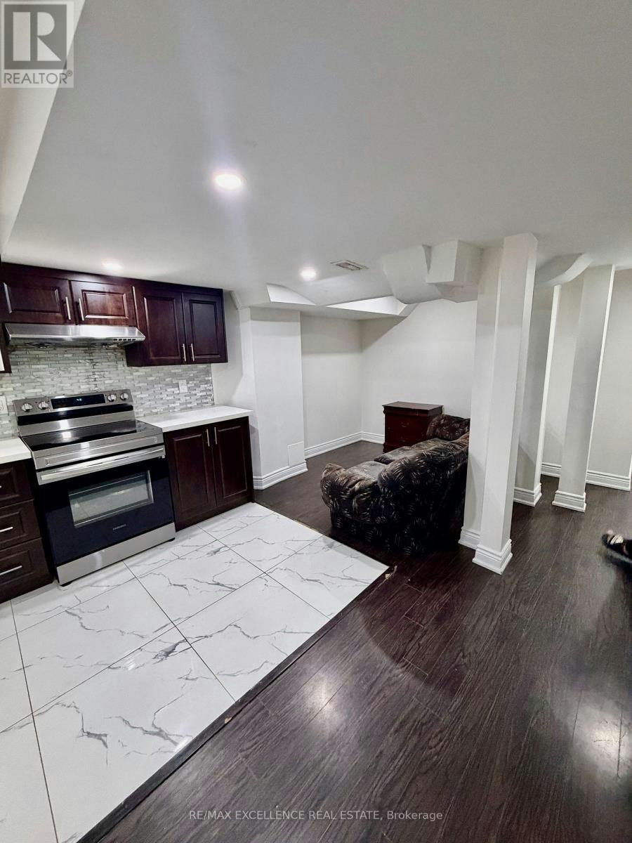 BSMT-24 Lanark Circle, Brampton, ON, L6X 5L3 - 8