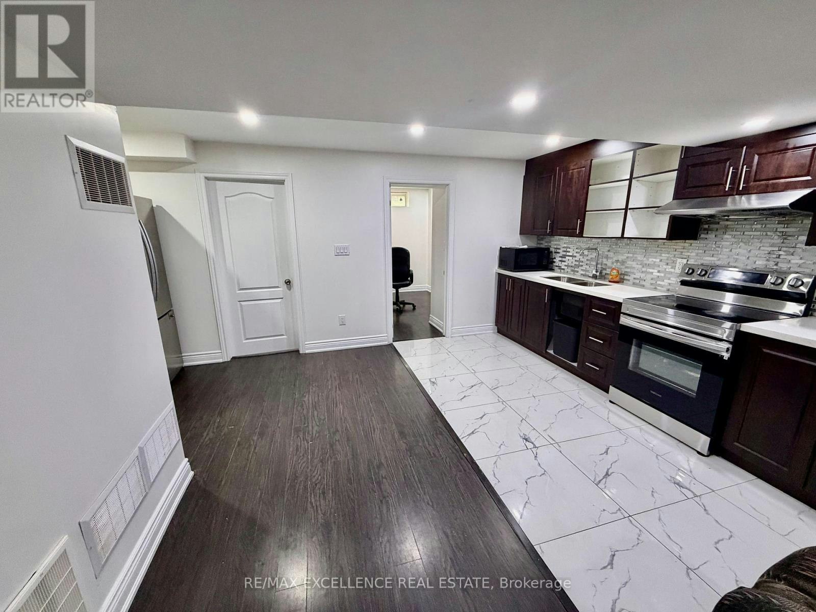 BSMT-24 Lanark Circle, Brampton, ON, L6X 5L3 - 5