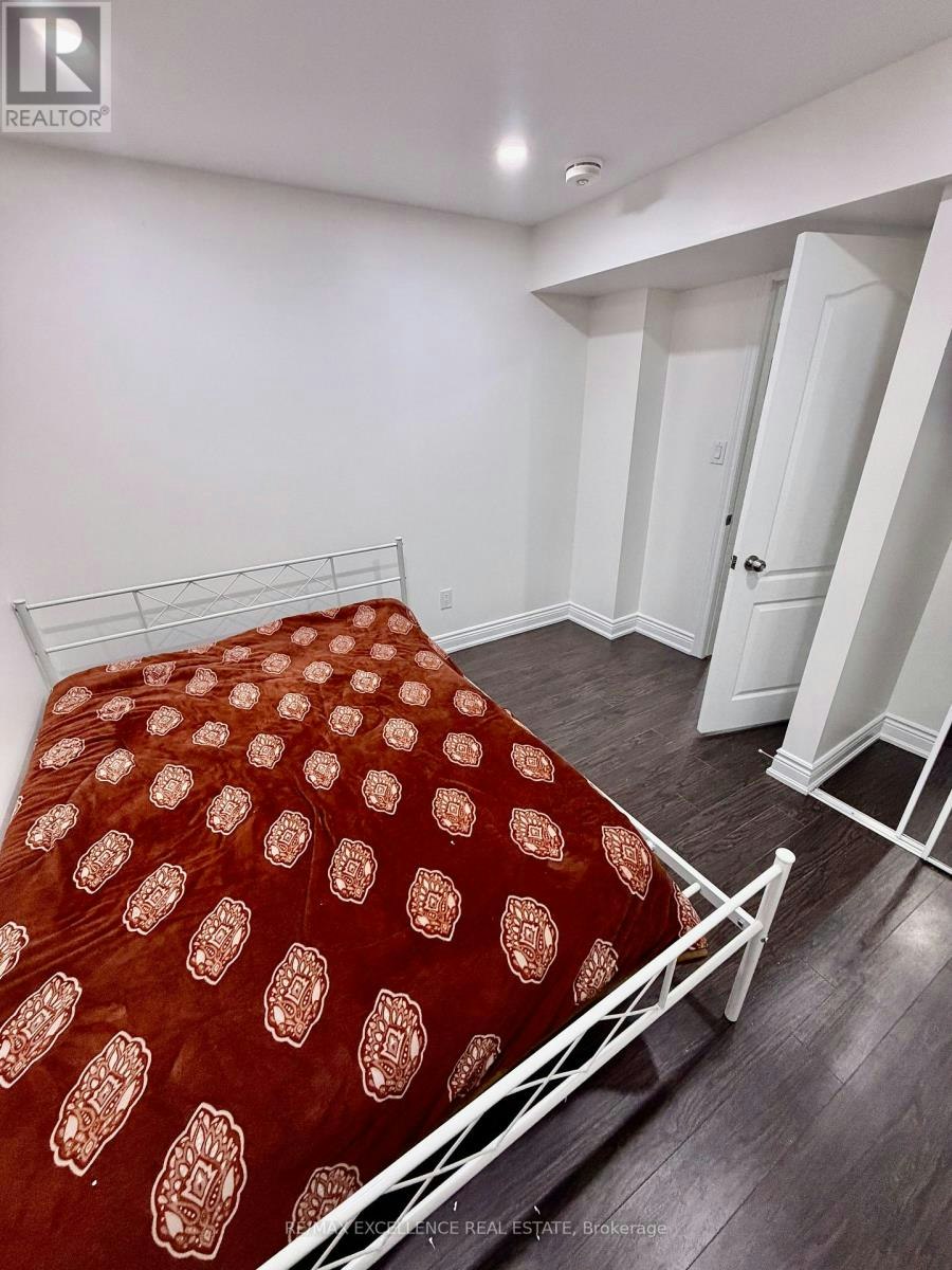 BSMT-24 Lanark Circle, Brampton, ON, L6X 5L3 - 9