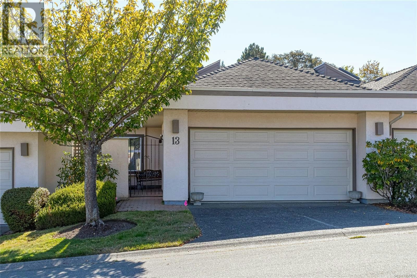 13-4318 Emily Carr Drive, Saanich, BC, V8X 5E7