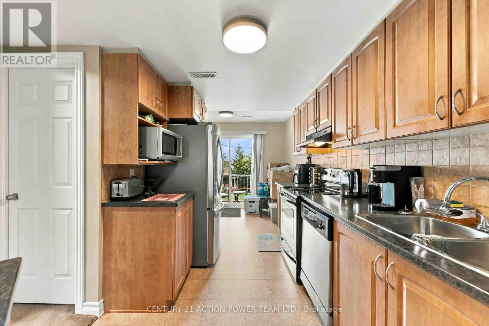 70 Brentmore Private, Ottawa, ON, K4A 0B7 - 8