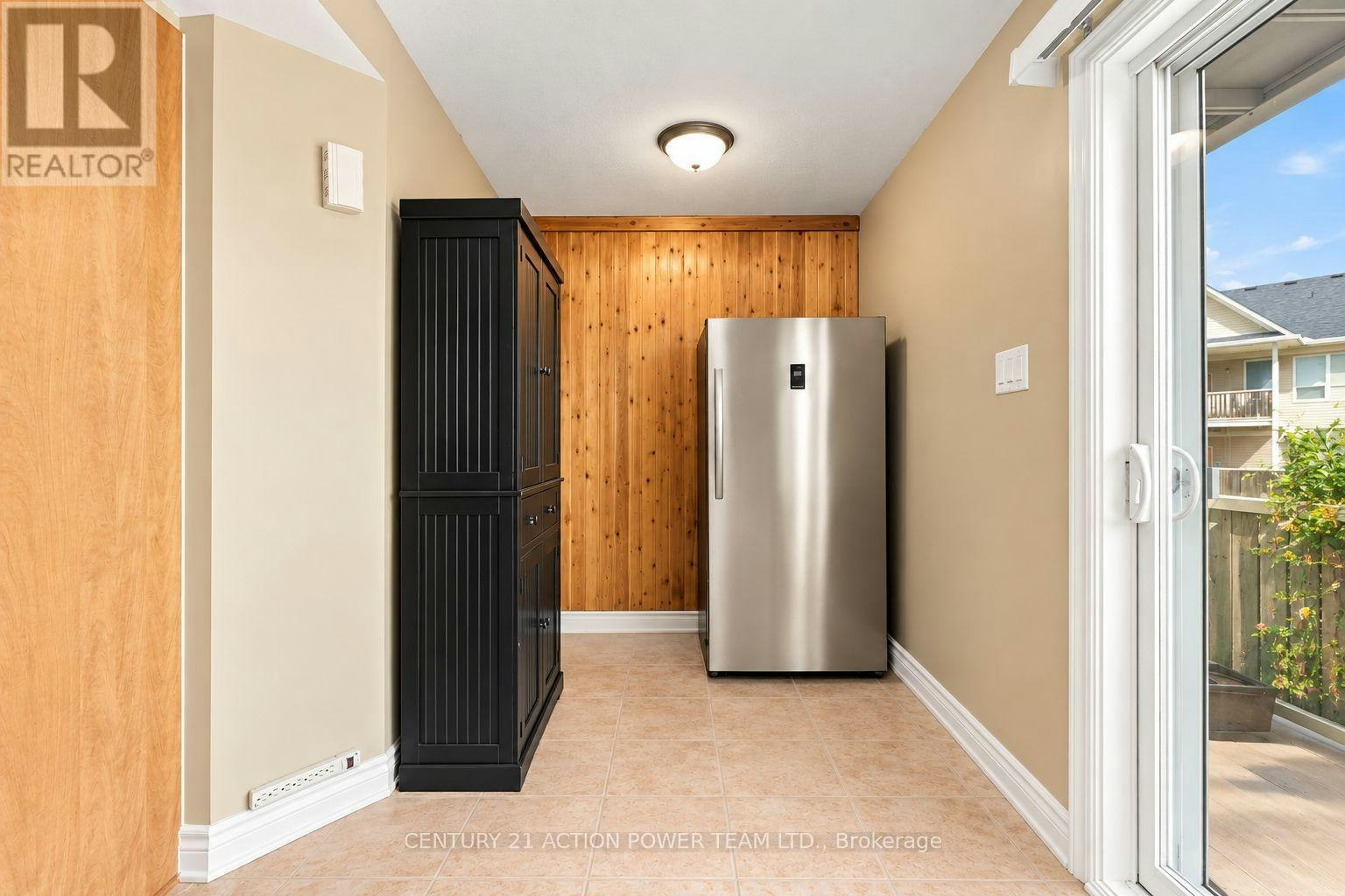 70 Brentmore Private, Ottawa, ON, K4A 0B7 - 10