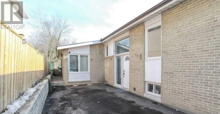 MAIN-9 Aveline Crescent, Toronto, ON, M1H 2P4
