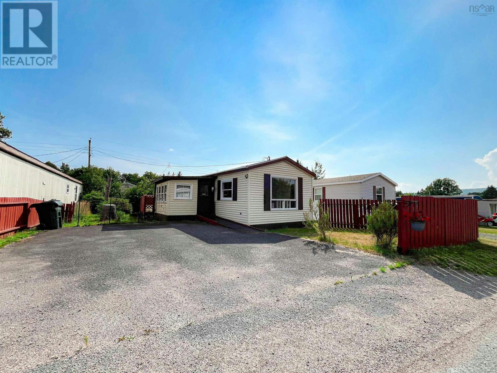 33 First Street, Howie Centre, NS, B1L 1C9
