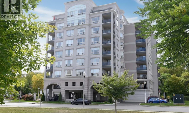 PH 901-2000 Creekside Drive