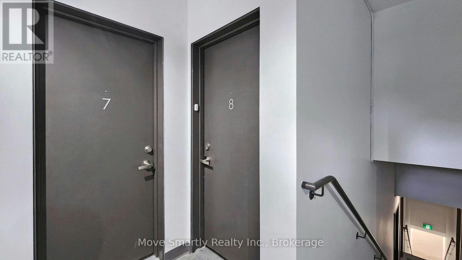 8-10 Marquette Avenue, Toronto, ON, M6A 1X9 - 4