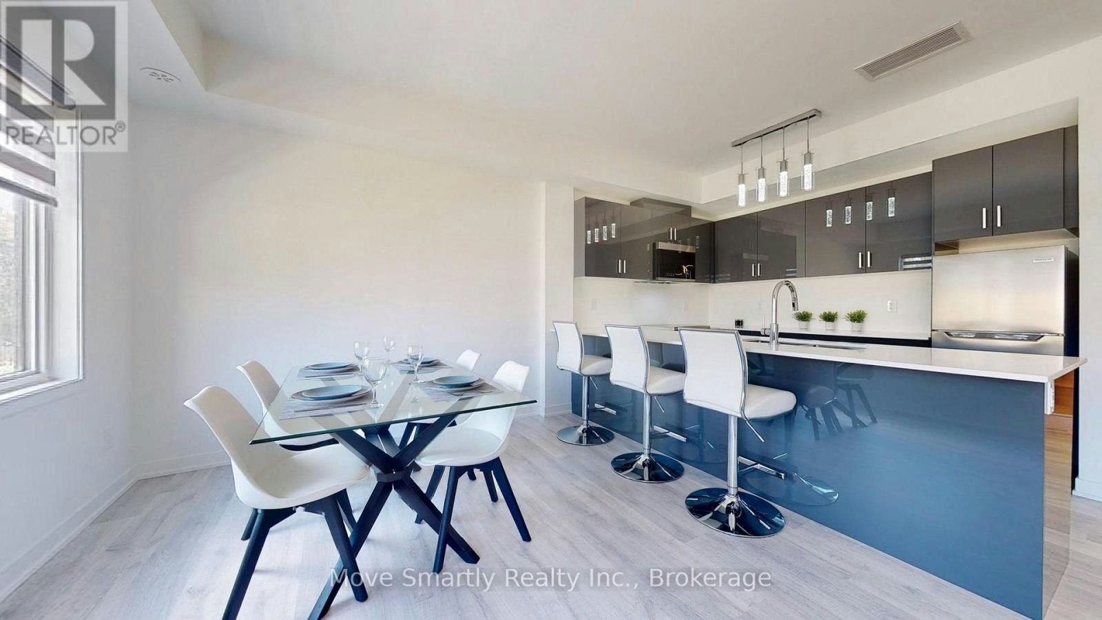 8-10 Marquette Avenue, Toronto, ON, M6A 1X9 - 11