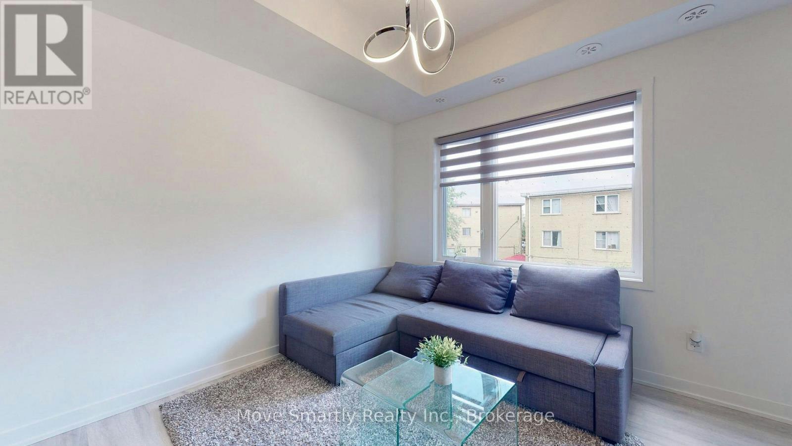 8-10 Marquette Avenue, Toronto, ON, M6A 1X9 - 7