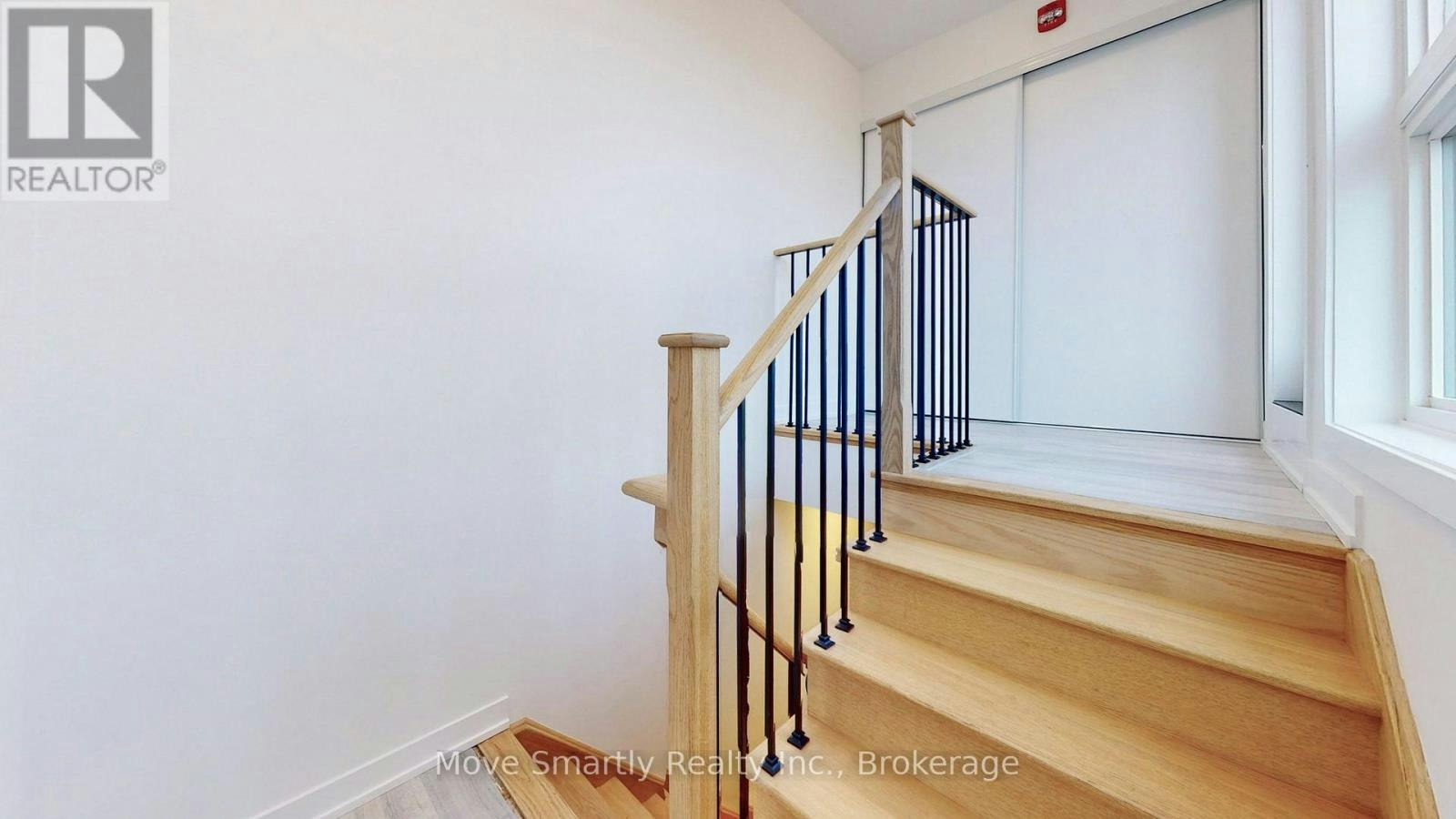 8-10 Marquette Avenue, Toronto, ON, M6A 1X9 - 39