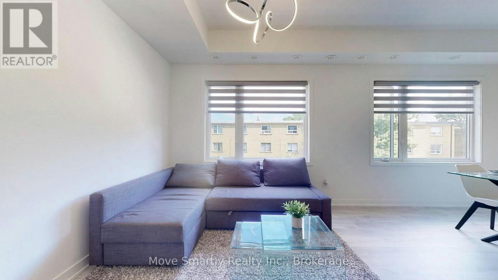 8-10 Marquette Avenue, Toronto, ON, M6A 1X9 - 8