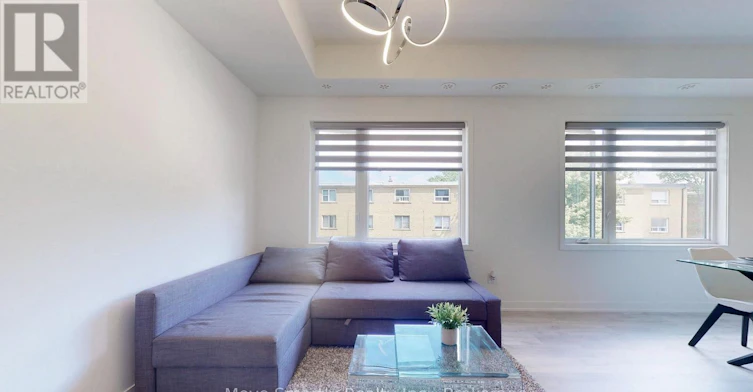 8-10 Marquette Avenue, Toronto, ON, M6A 1X9 - 8
