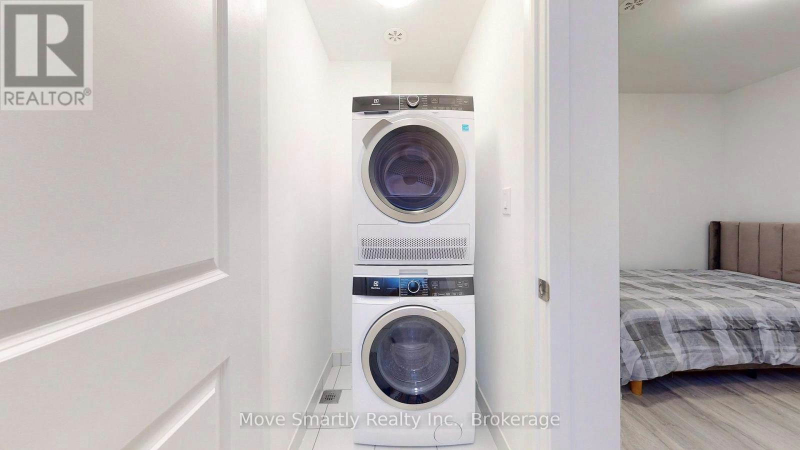 8-10 Marquette Avenue, Toronto, ON, M6A 1X9 - 37