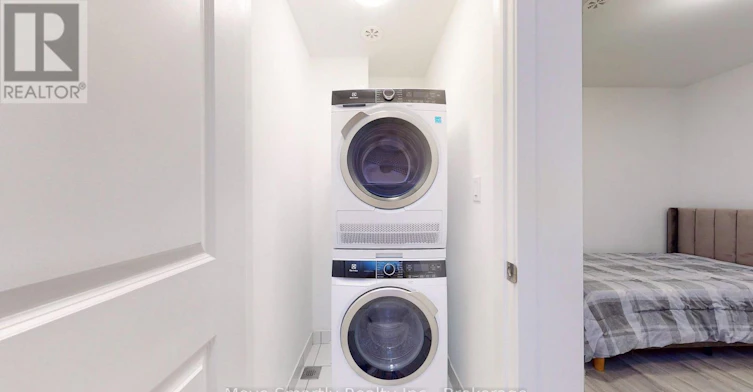 8-10 Marquette Avenue, Toronto, ON, M6A 1X9 - 37