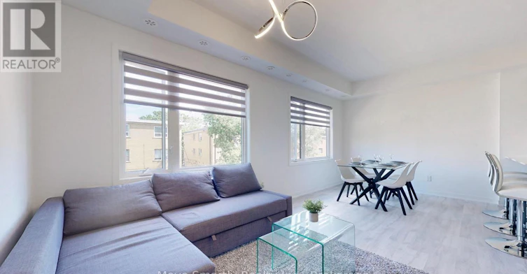 8-10 Marquette Avenue, Toronto, ON, M6A 1X9 - 9