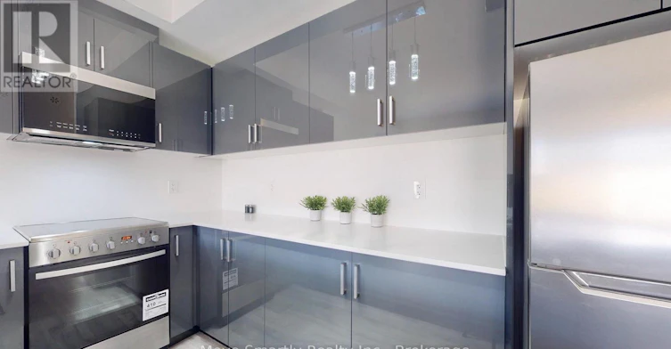 8-10 Marquette Avenue, Toronto, ON, M6A 1X9 - 17