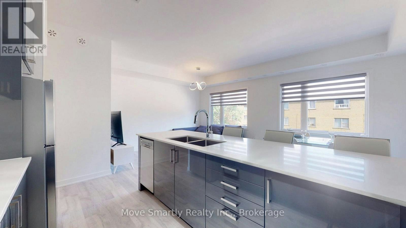8-10 Marquette Avenue, Toronto, ON, M6A 1X9 - 15