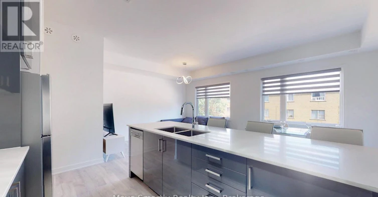 8-10 Marquette Avenue, Toronto, ON, M6A 1X9 - 15