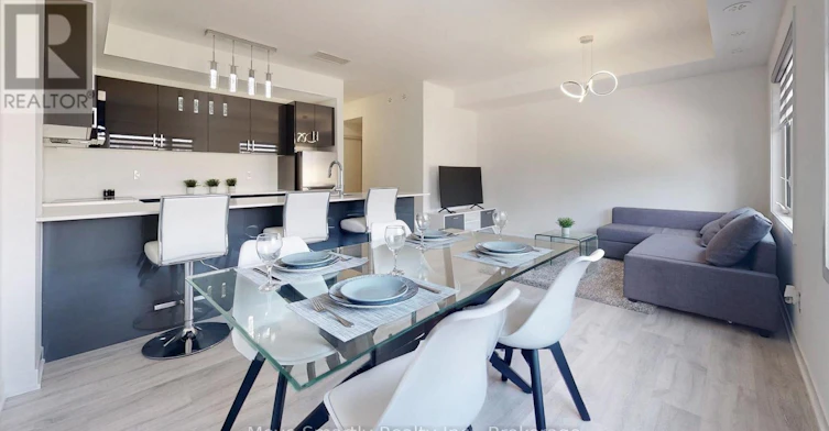 8-10 Marquette Avenue, Toronto, ON, M6A 1X9 - 21