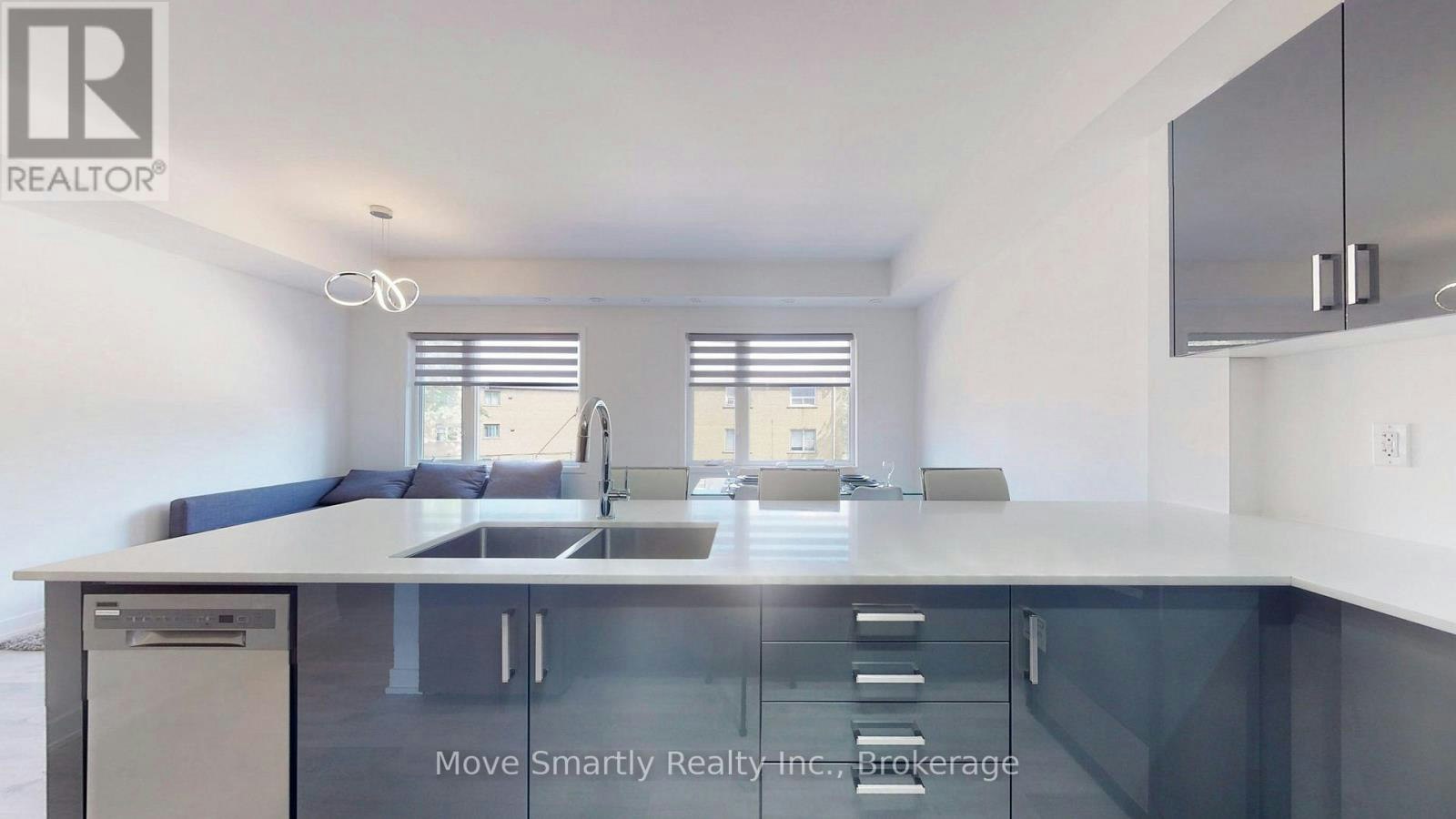 8-10 Marquette Avenue, Toronto, ON, M6A 1X9 - 14