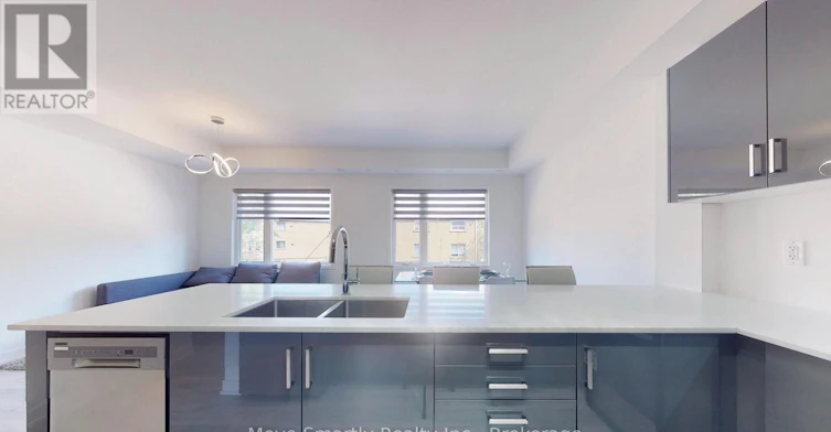 8-10 Marquette Avenue, Toronto, ON, M6A 1X9 - 14