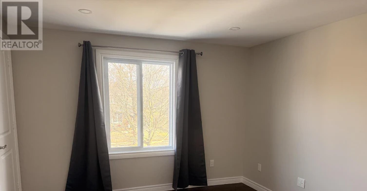 18 Fagan Drive, Halton Hills, ON, L7G 4P3 - 8