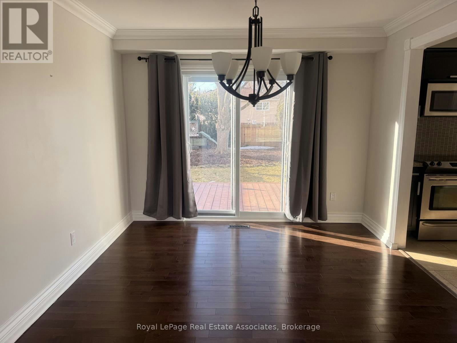 18 Fagan Drive, Halton Hills, ON, L7G 4P3 - 5