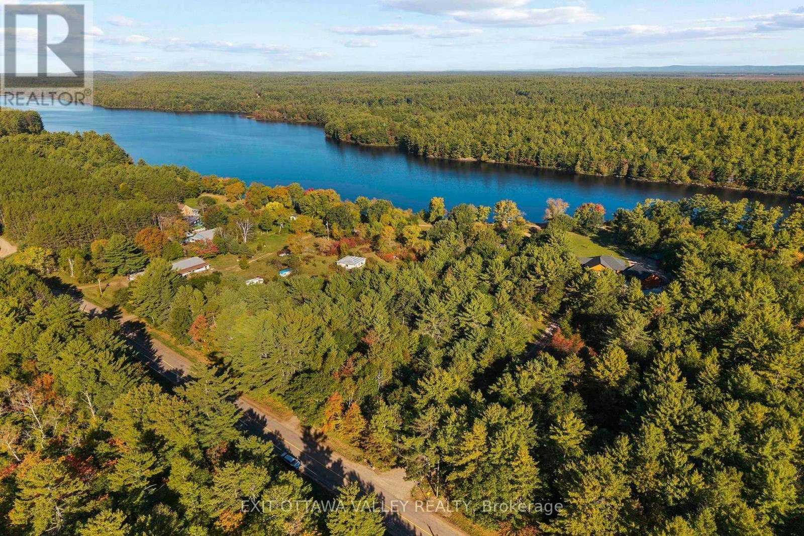 1060B Rantz Road, Petawawa, ON, K8H 2W8