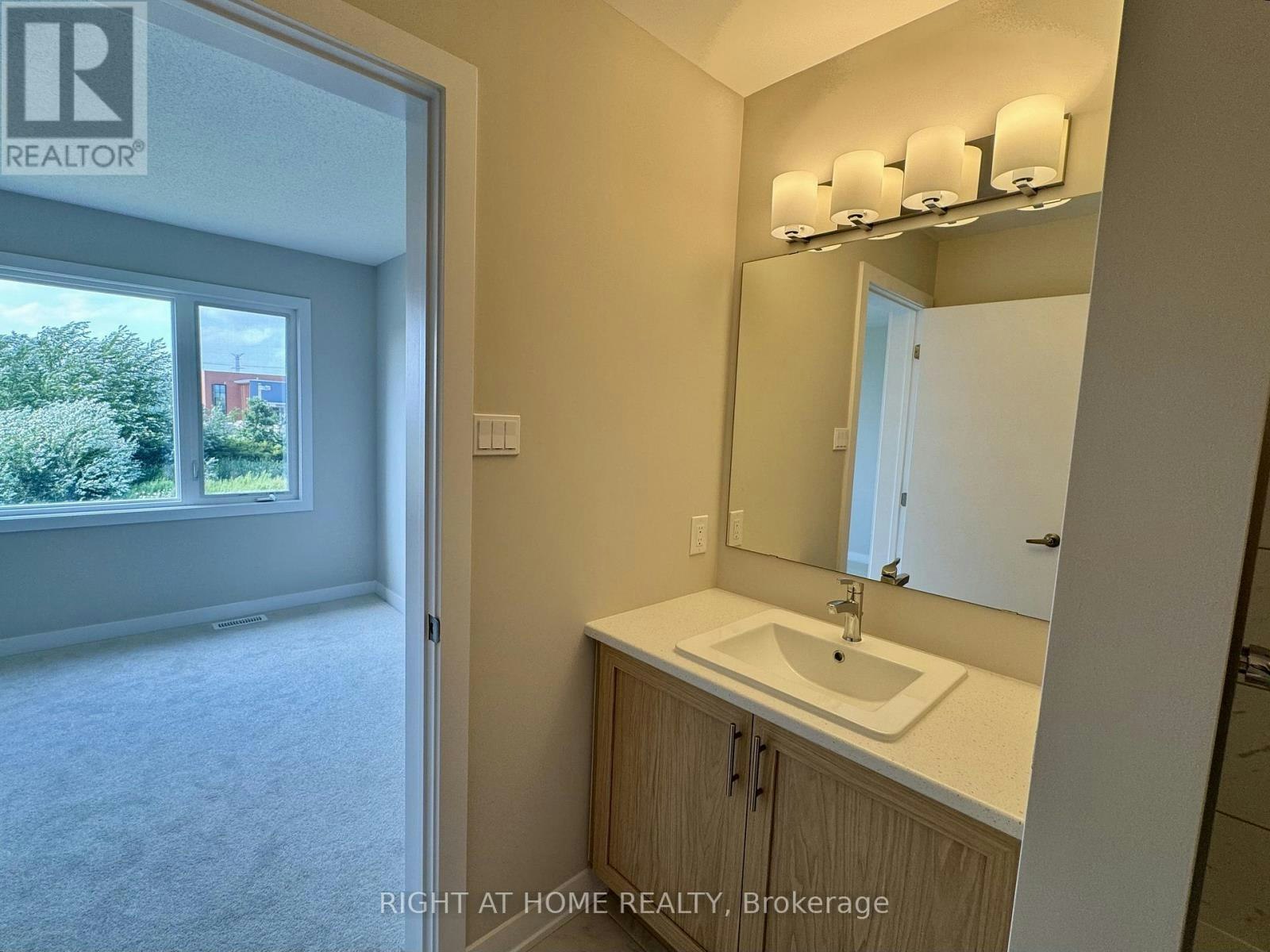 103 Ryan Reynolds Way, Ottawa, ON, K4A 5T4 - 12