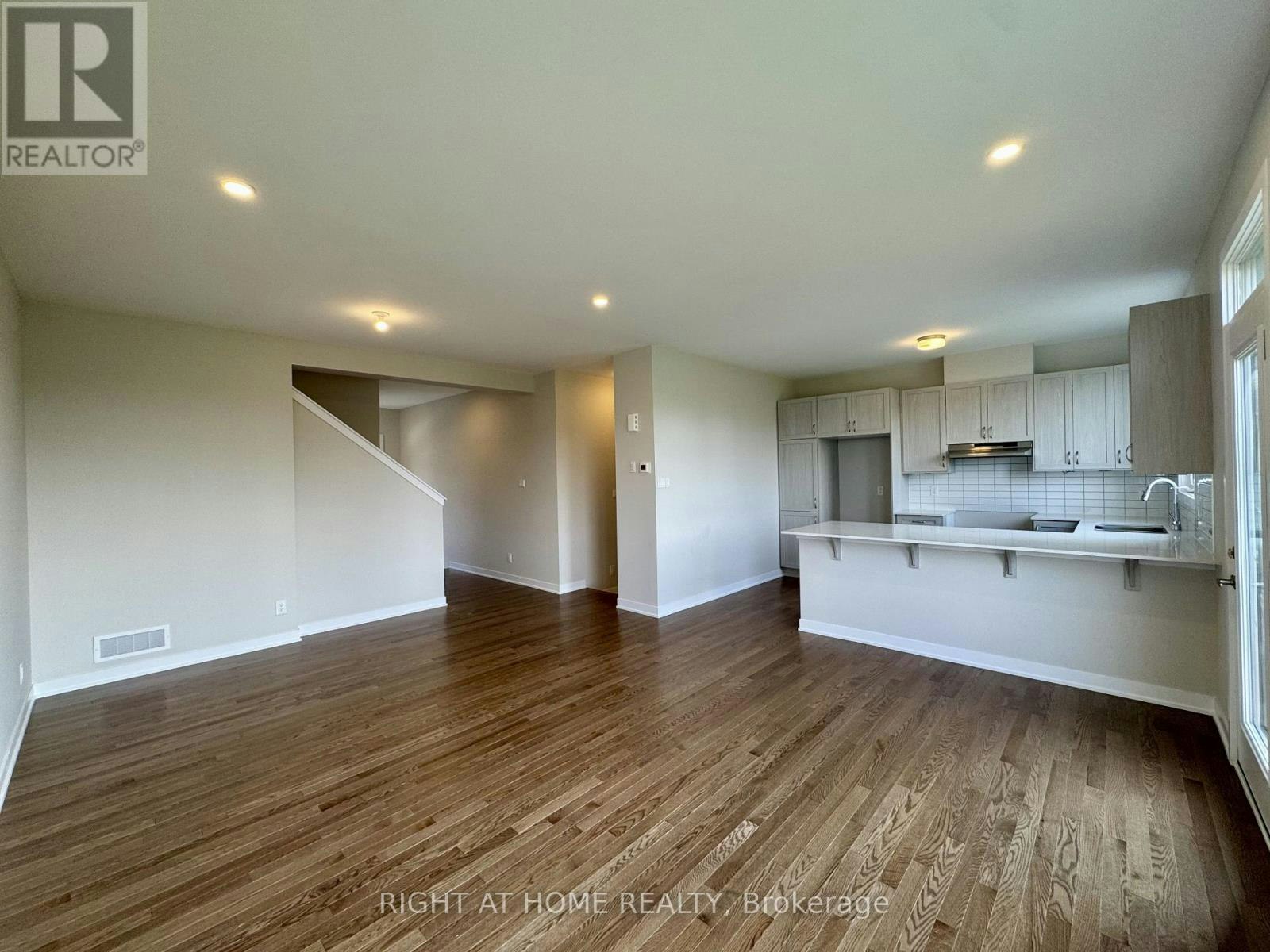 103 Ryan Reynolds Way, Ottawa, ON, K4A 5T4 - 8