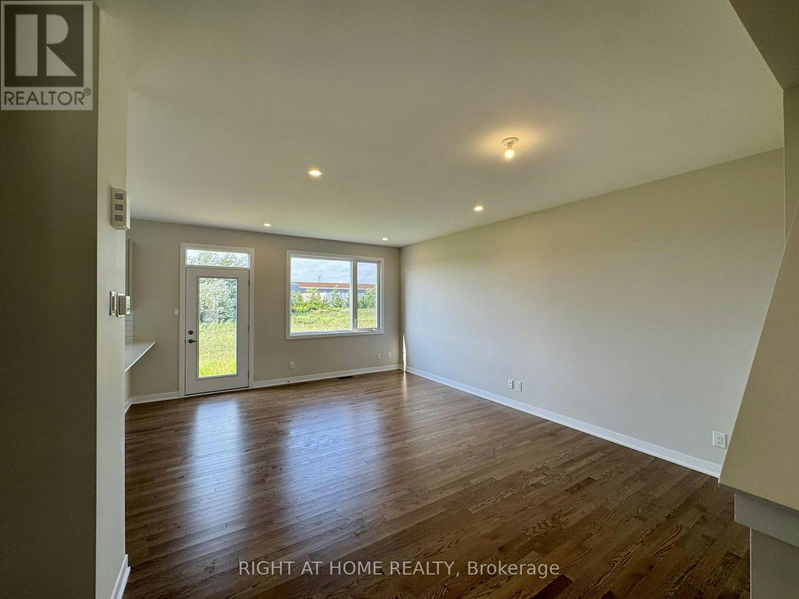 103 Ryan Reynolds Way, Ottawa, ON, K4A 5T4 - 6
