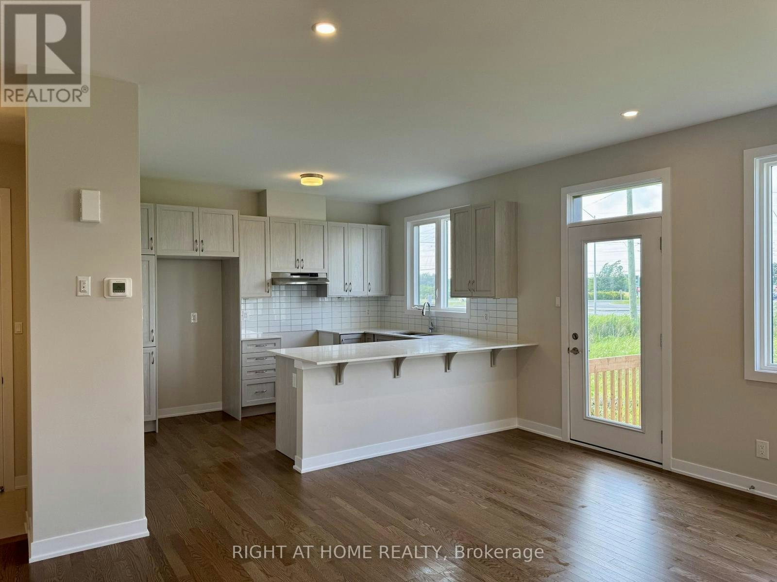 103 Ryan Reynolds Way, Ottawa, ON, K4A 5T4 - 7