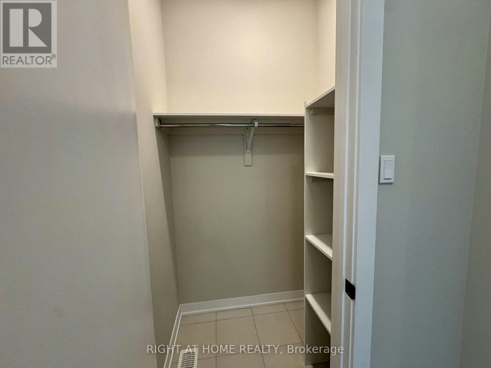 103 Ryan Reynolds Way, Ottawa, ON, K4A 5T4 - 10