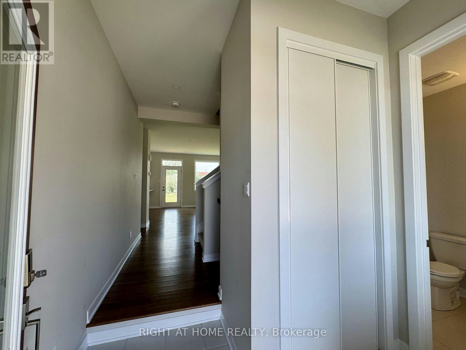 103 Ryan Reynolds Way, Ottawa, ON, K4A 5T4 - 3