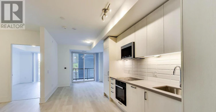 304-2450 Bloor Street W, Toronto, ON, M6S 0A9 - 3